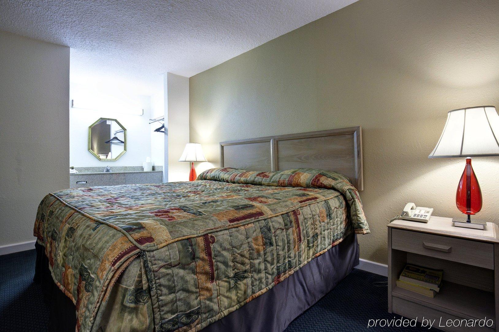 Americas Best Value Inn - Port Jefferson Station - Long Island Oda fotoğraf