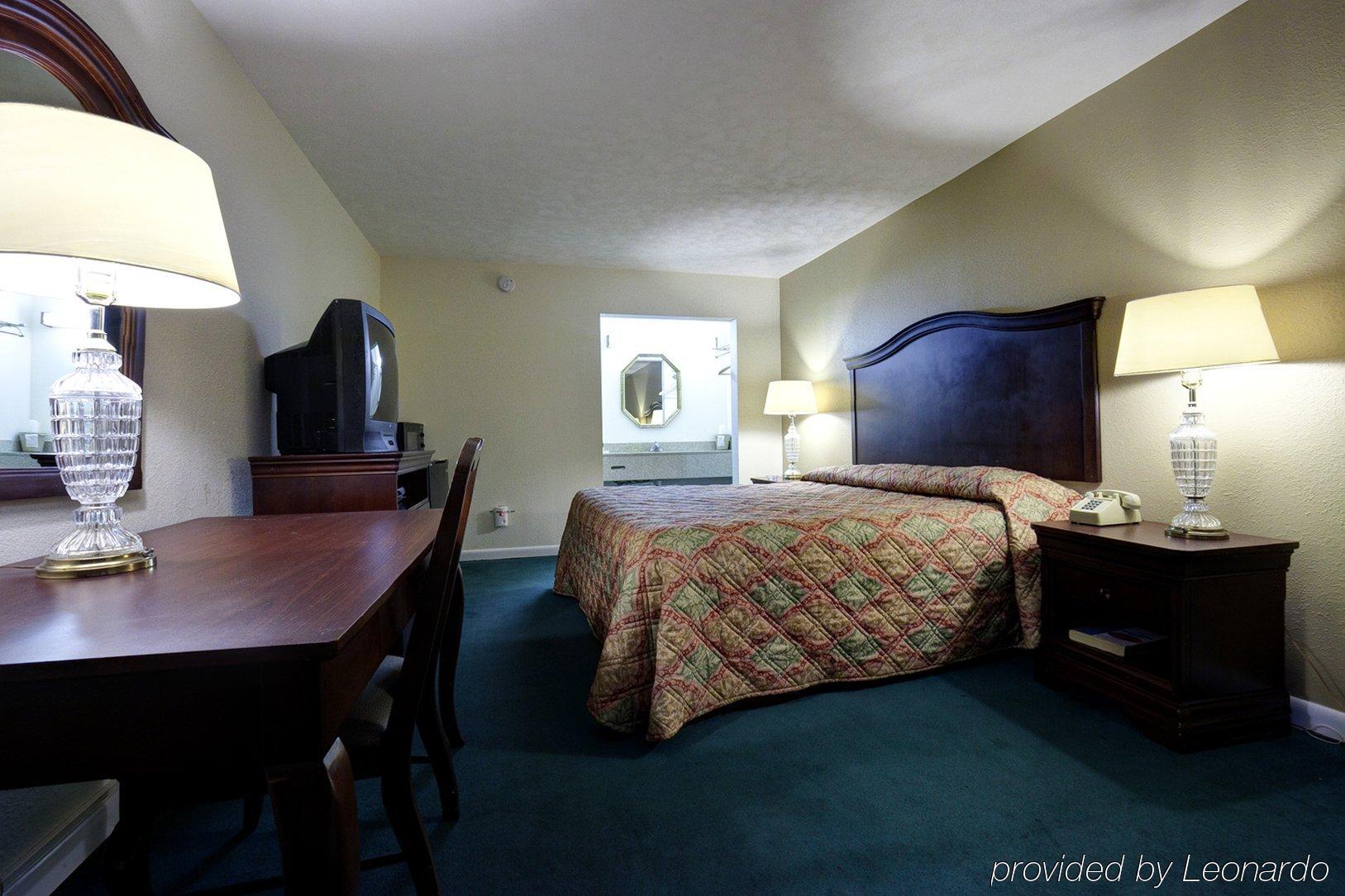 Americas Best Value Inn - Port Jefferson Station - Long Island Oda fotoğraf
