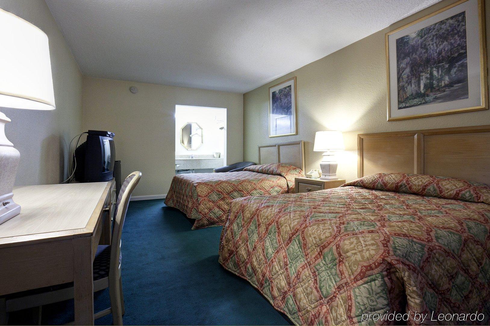 Americas Best Value Inn - Port Jefferson Station - Long Island Oda fotoğraf