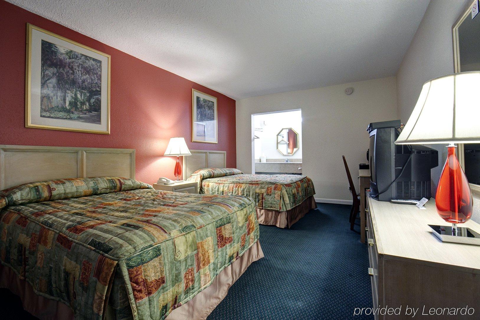 Americas Best Value Inn - Port Jefferson Station - Long Island Oda fotoğraf