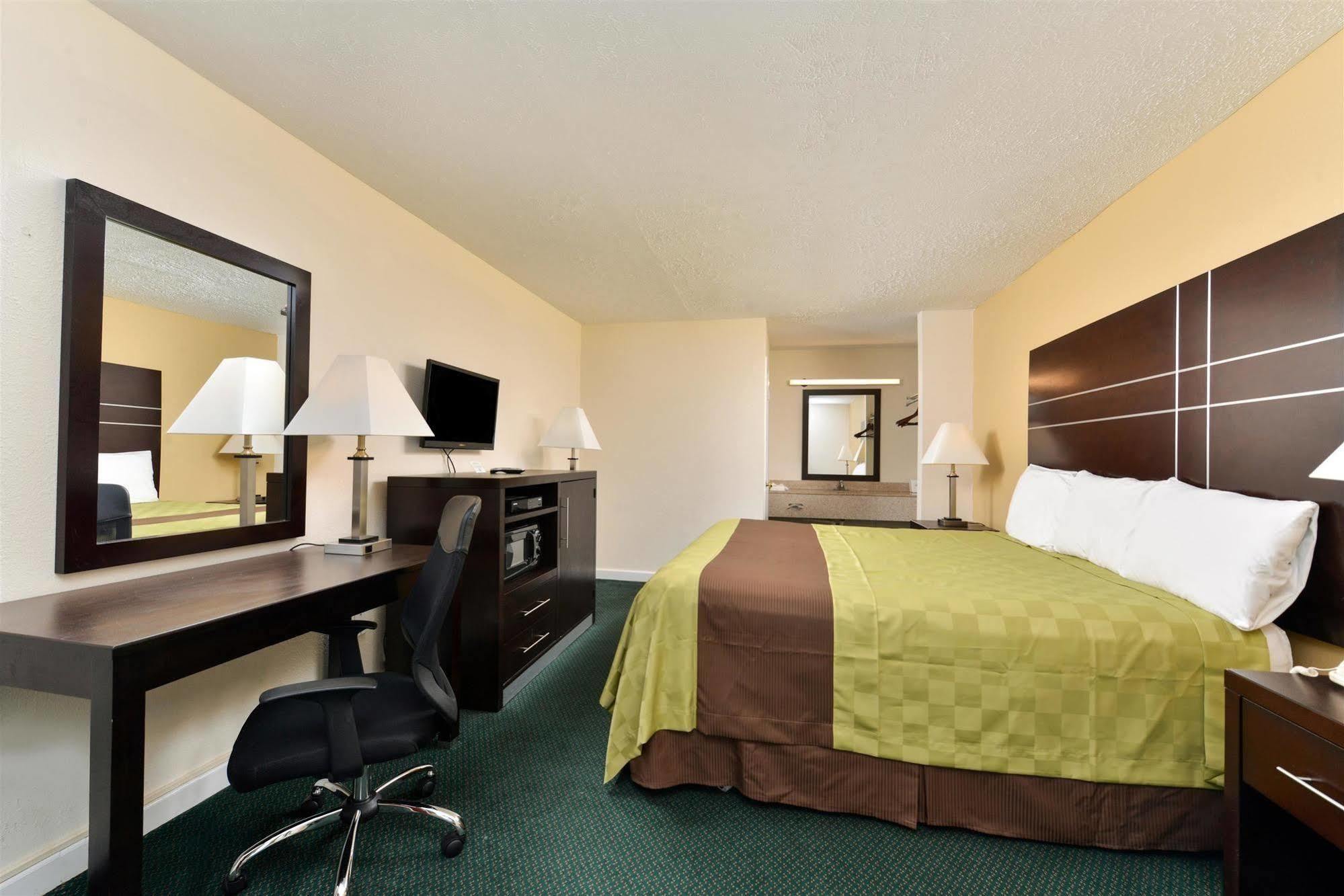 Americas Best Value Inn - Port Jefferson Station - Long Island Dış mekan fotoğraf