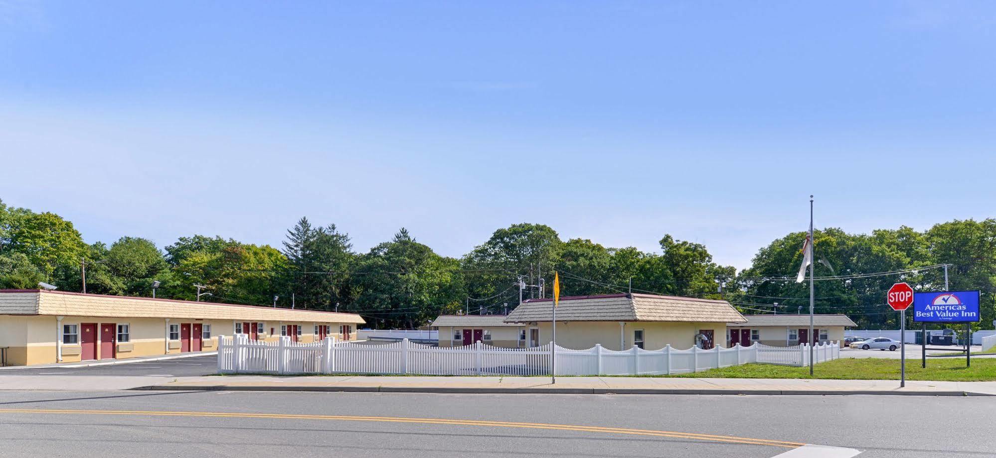 Americas Best Value Inn - Port Jefferson Station - Long Island Dış mekan fotoğraf